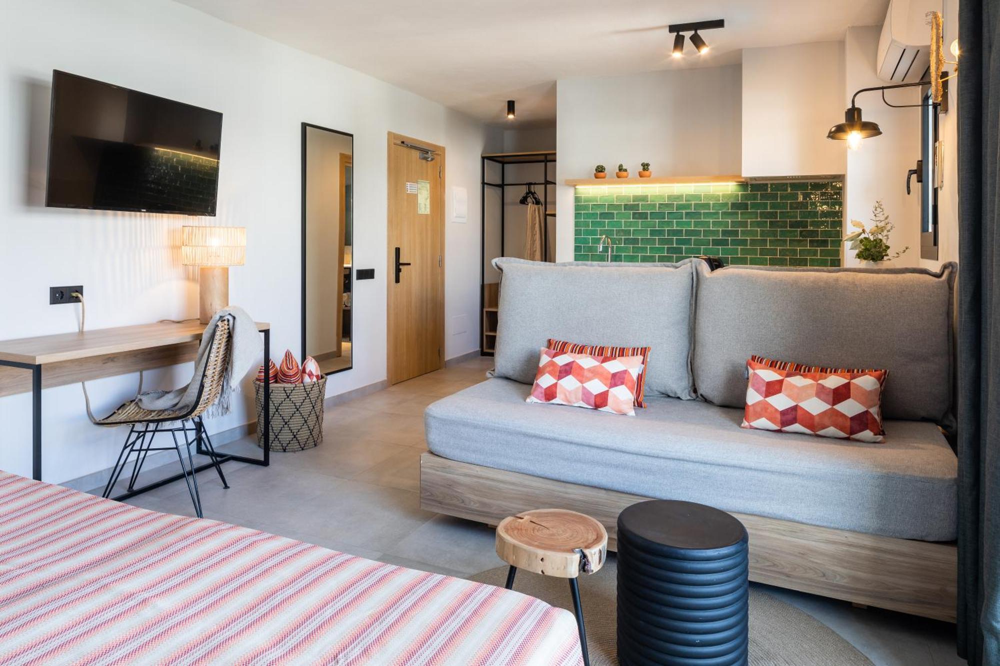 Aparthotel Casita Blanca - Adults Only Sant Antoni de Portmany Extérieur photo