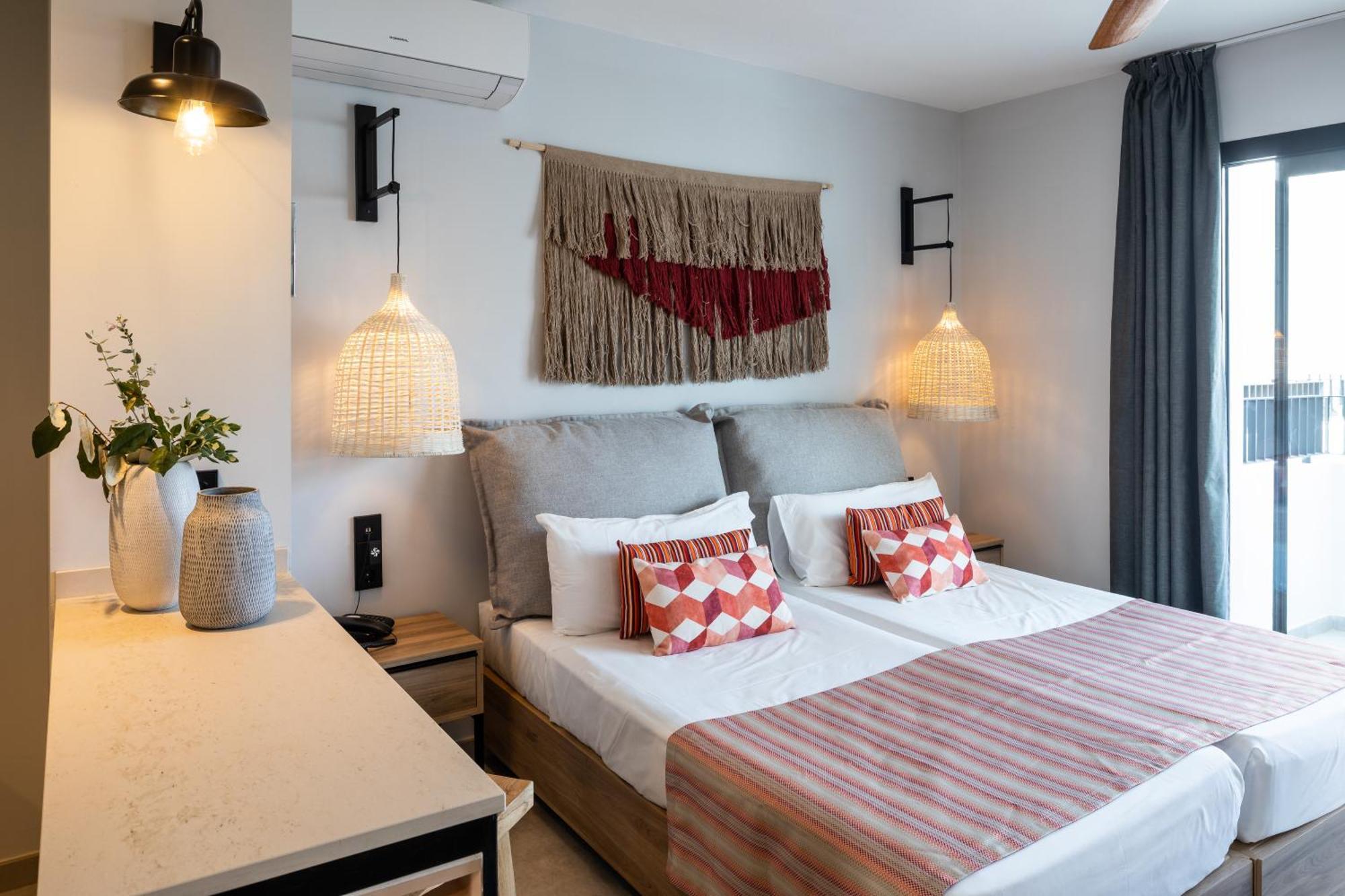 Aparthotel Casita Blanca - Adults Only Sant Antoni de Portmany Extérieur photo