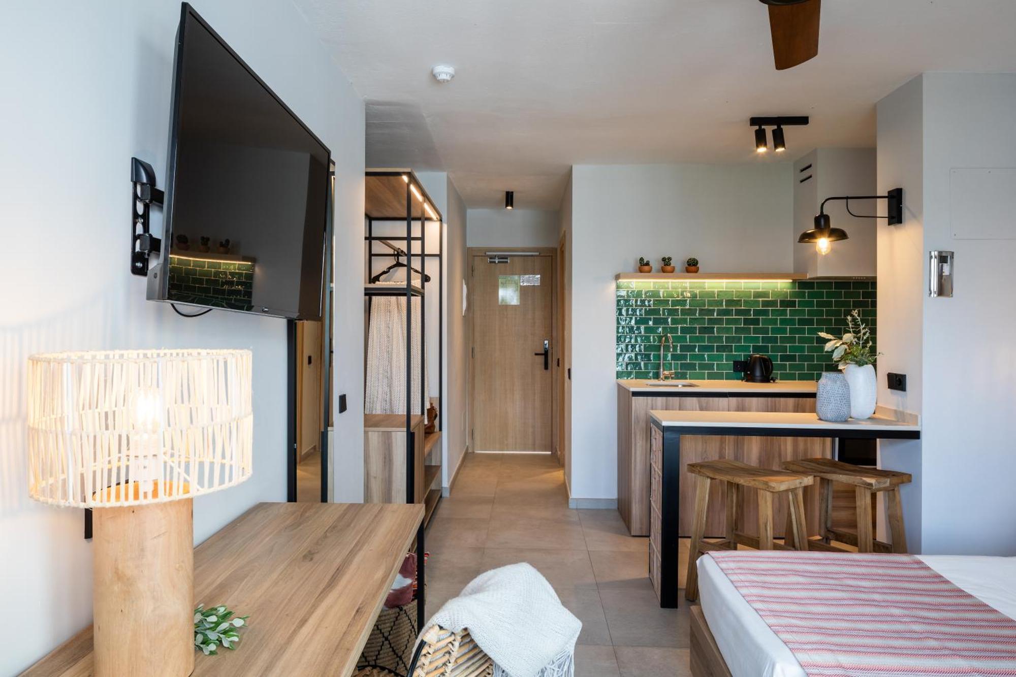 Aparthotel Casita Blanca - Adults Only Sant Antoni de Portmany Extérieur photo