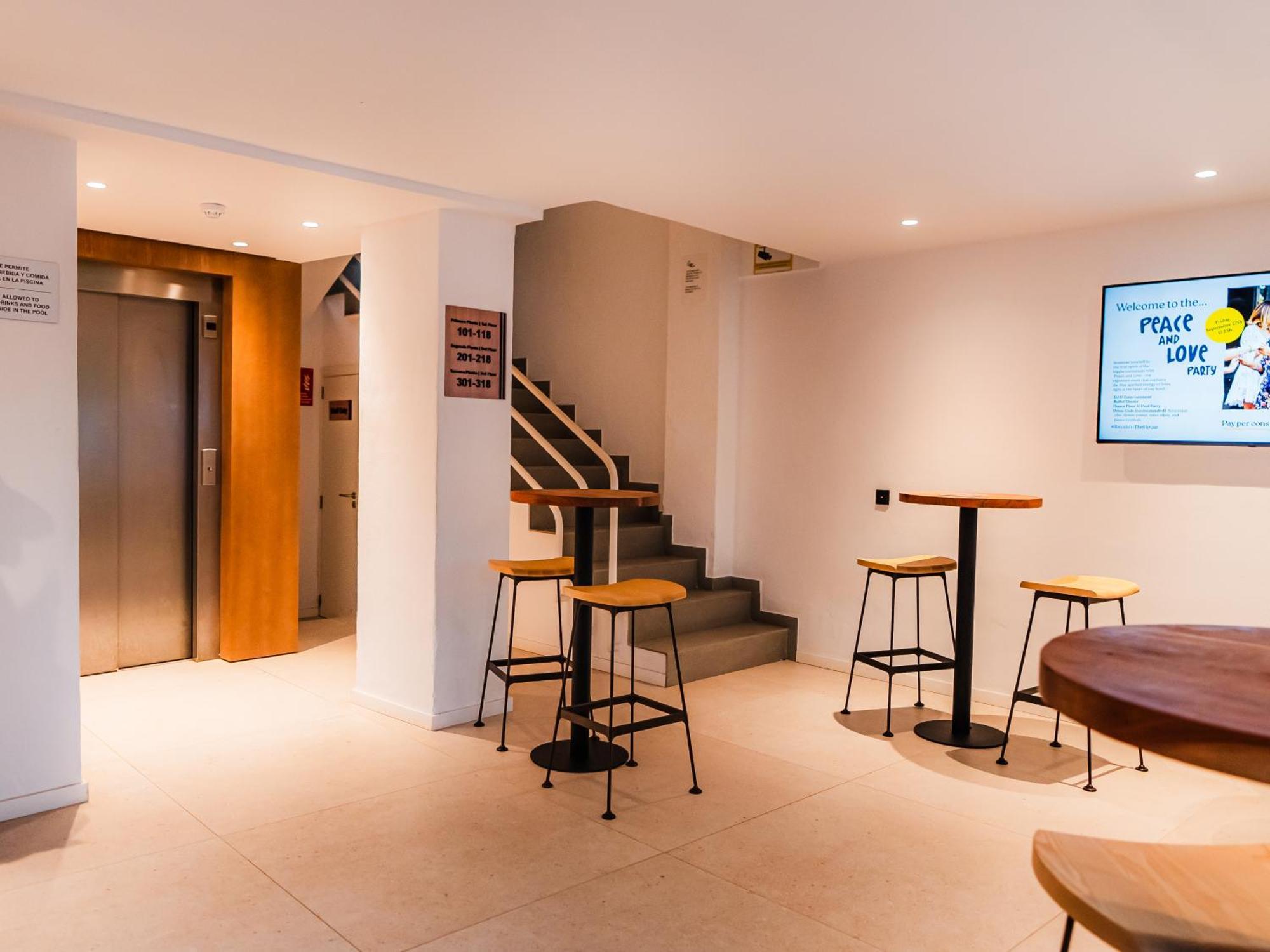 Aparthotel Casita Blanca - Adults Only Sant Antoni de Portmany Extérieur photo